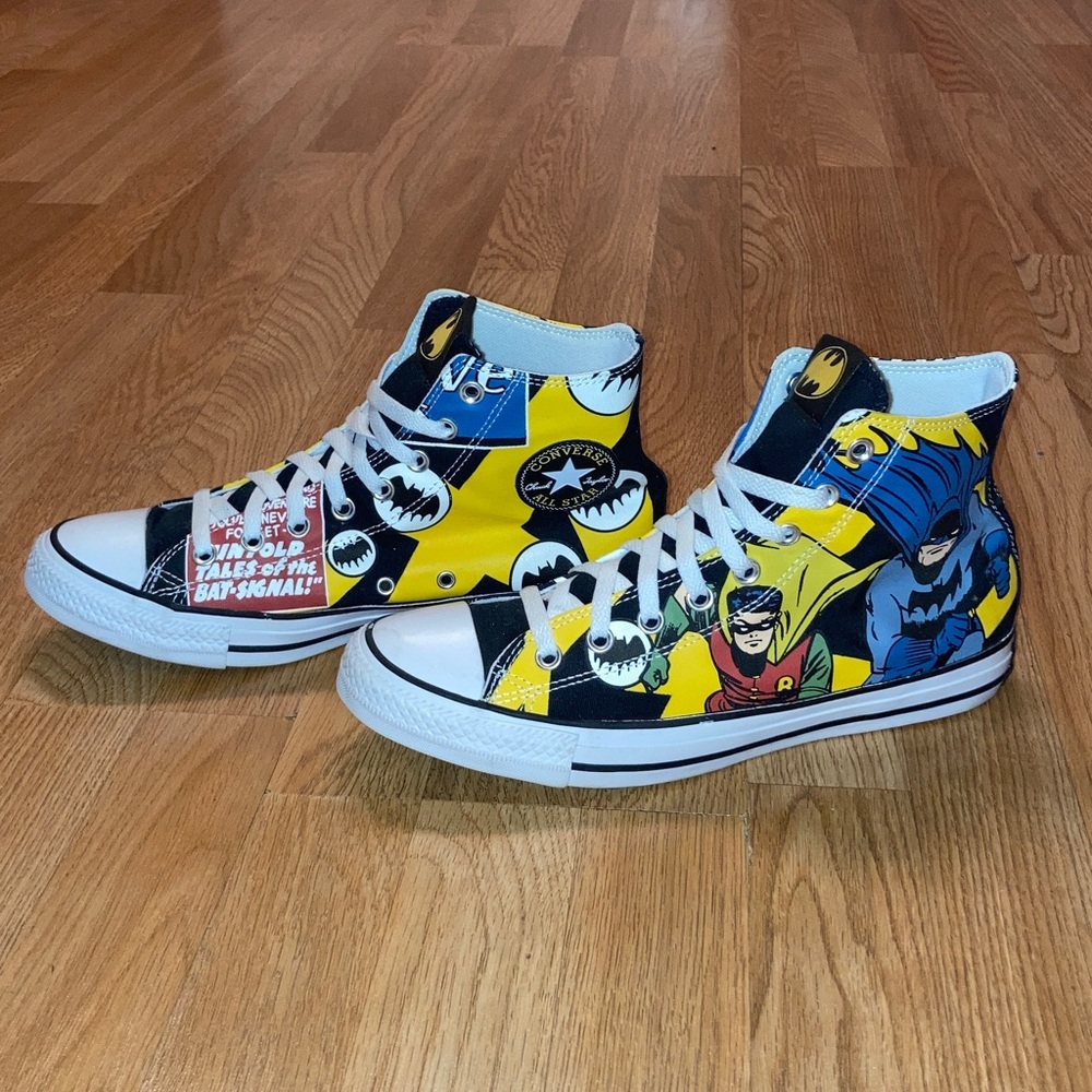 Converse High-Top Batman and Robin Chucks Men’s Size 9 Like New